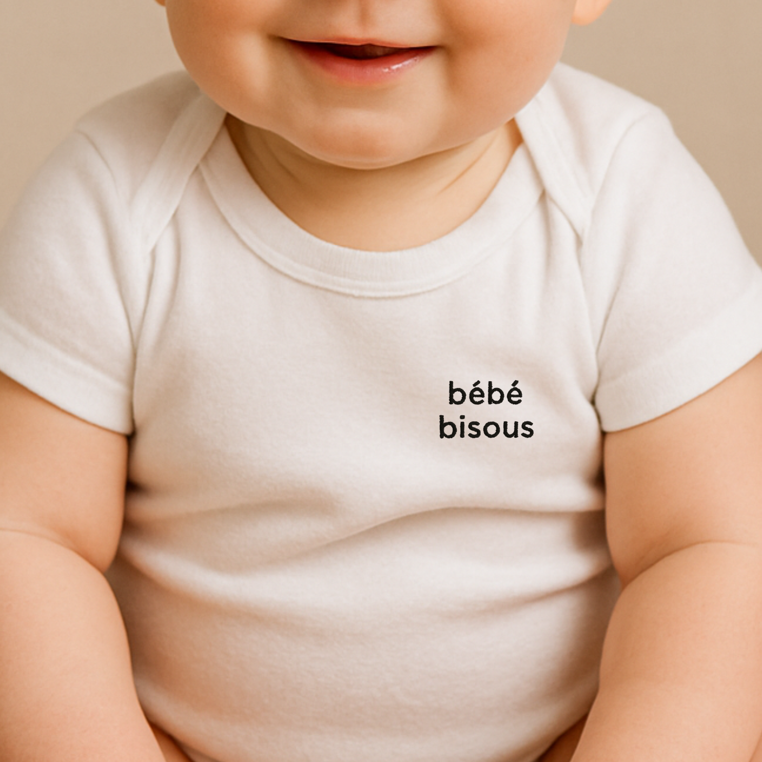 Body broderie coeur bébé