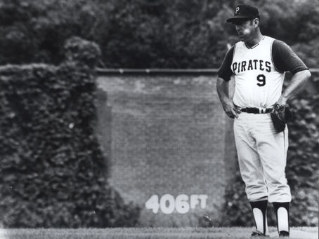 McDavid, possible breakout NFL star, World Juniors, baseball card holy grail, Patrice Bergeron and pizza, catchers, Maz