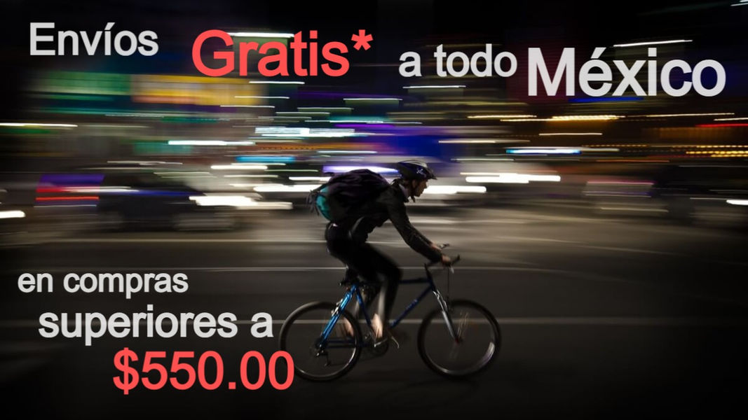 courier_night_panning_warsaw_poland_colorful_delivery_city-651366 (1)_edited.jpg