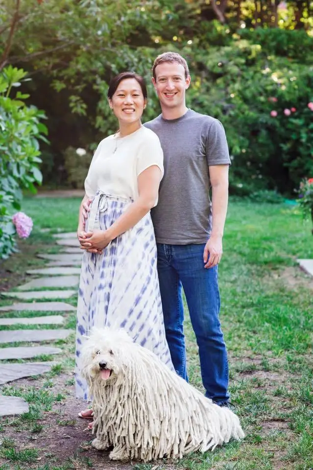 mark Zuckerberg fru och hund