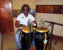 Augusto Lage, congas