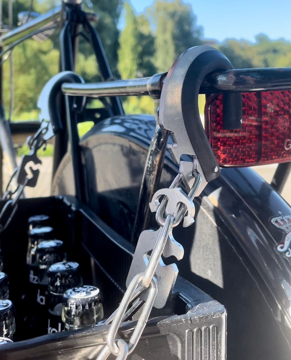 Haken an Gepäckträger befestigen