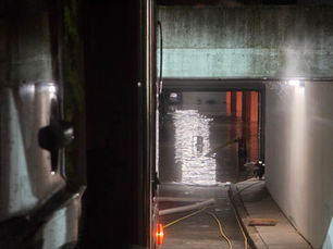 Wasser in einer Tiefgarage
