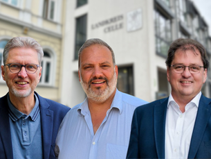 Schauer, Wamser und Flader im Vergleich: Wer macht das Rennen ums Landratsamt?