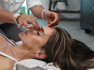 Chinese Herbal Medicine in Seattle: Why Custom Formulas Beat Supplements Every Time