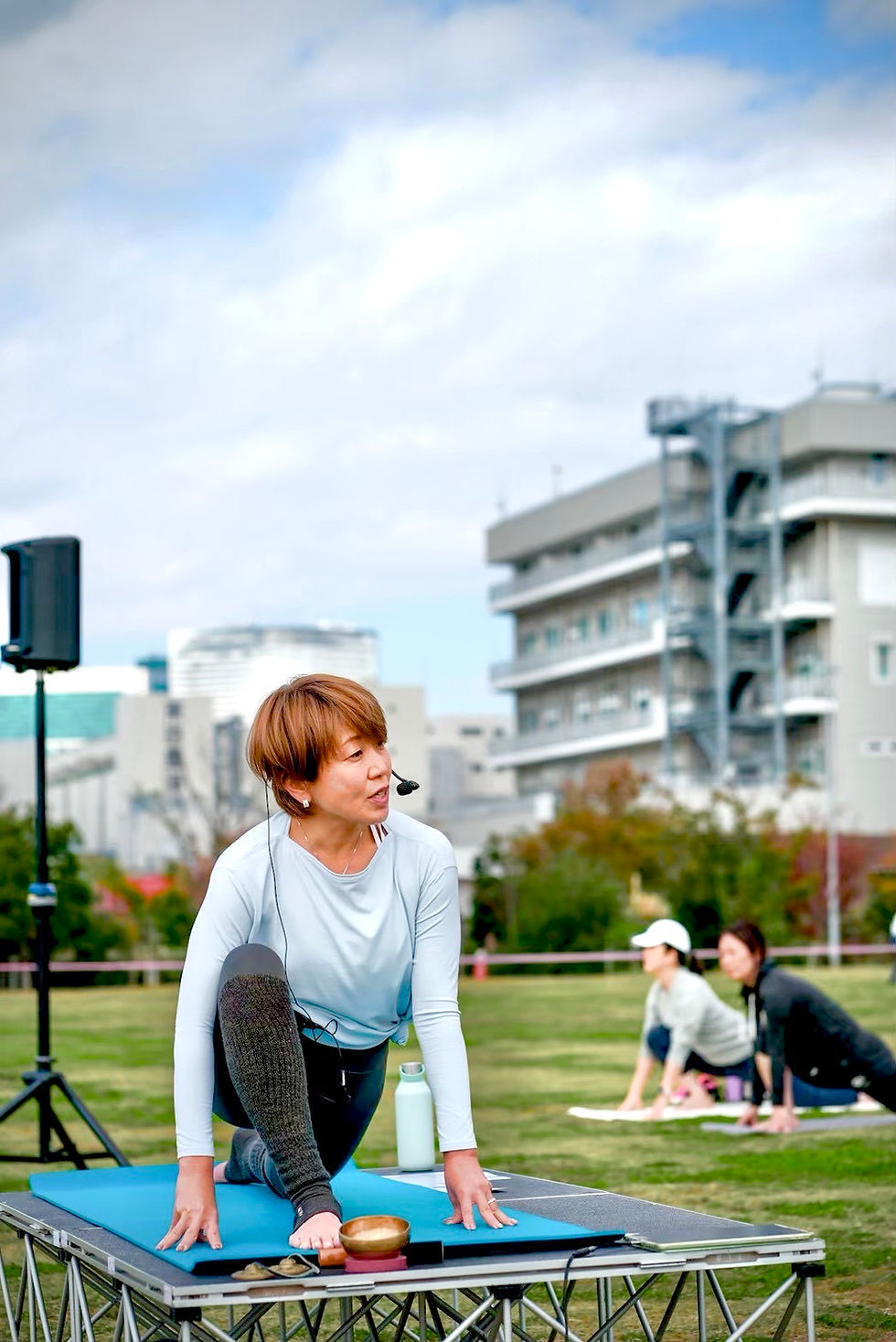 【イベント】芝⽣の上で感じる、春のフローヨガ（2026年3月15日、28日）