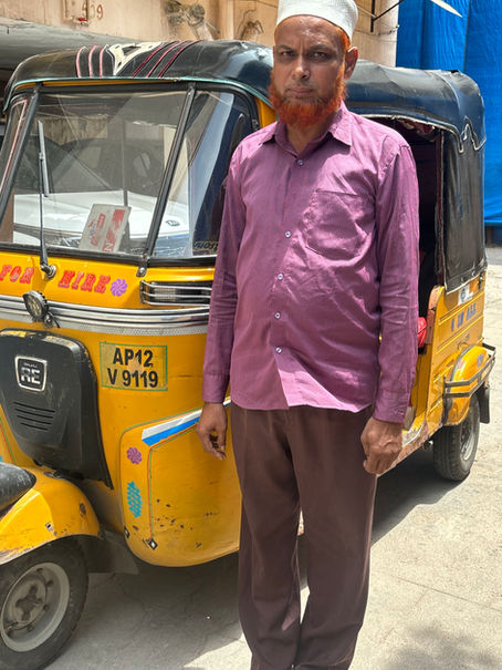 Felicitated Five Good Samaritans—two auto drivers, one lady bus conductor, one 12 years old boy and a sales executive for their honesty