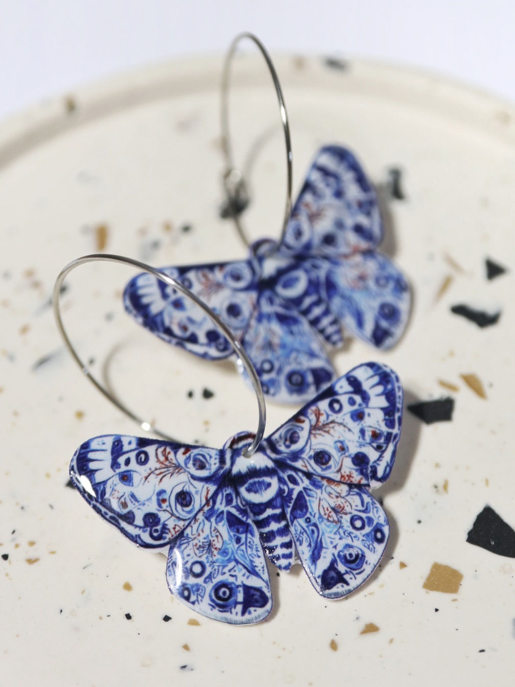 MŮRA v PORCELÁNU - visací náušnice