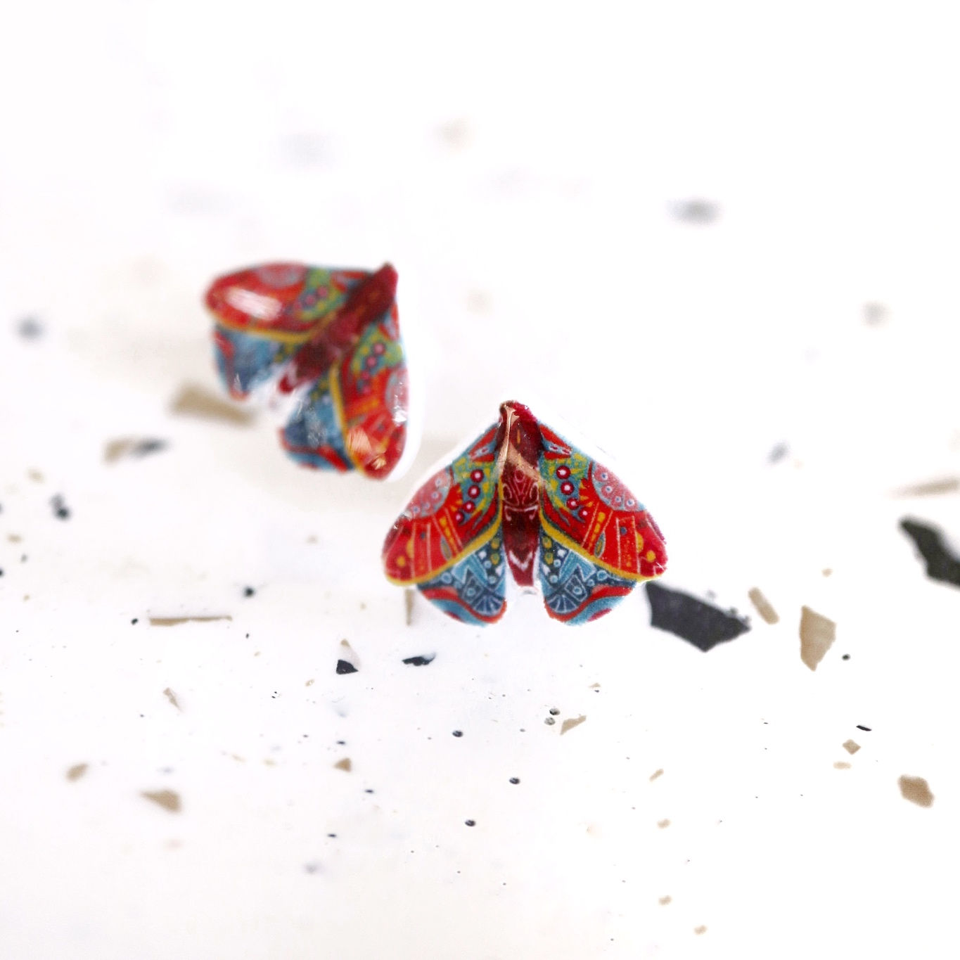 MŮRA AFRICKÁ - náušnice puzetky