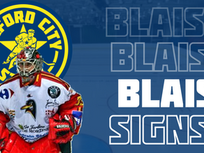 Blais signs for stars