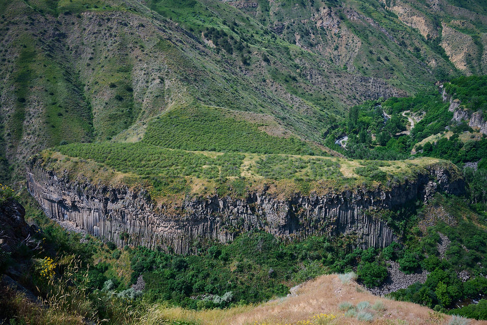 Ущелье Гарни, Симфония Камней