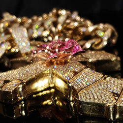 Custom diamond 3d rose charm 250 GRAMS a