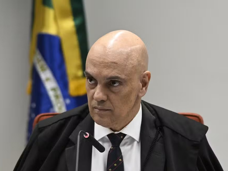 "Moraes afirma que redes sociais devem respeitar as leis, independentemente de 'declarações irresponsáveis de seus dirigentes', após decisão da Meta."