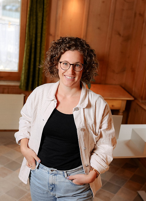 Nicole in ihren Coachingraum in Buchs