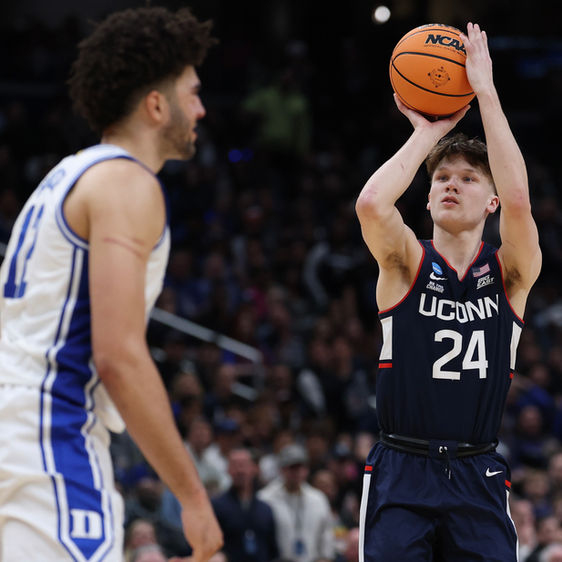 UConn Huskies beat Duke Blue Devils at the buzzer to clinch third Final Four in four years