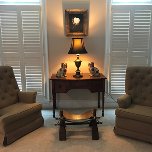 Redesign Home Staging Comfortable Chairs in Sitting Room