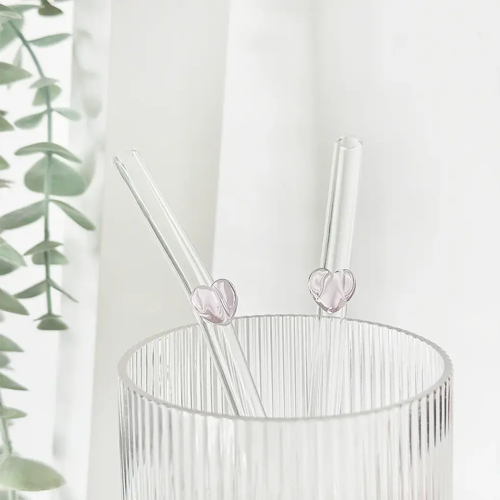 Thumbnail: Heart Glass Straw - Pink