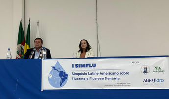 Conselheira fiscal da ABRHidro palestra destaca papel das associações na saúde pública em evento internacional
