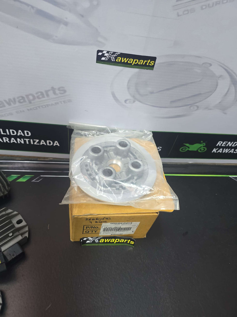 Miniatura: PORTARESORTES CLUTCH 4 HUECOS NINJA 250 CARBURADOR