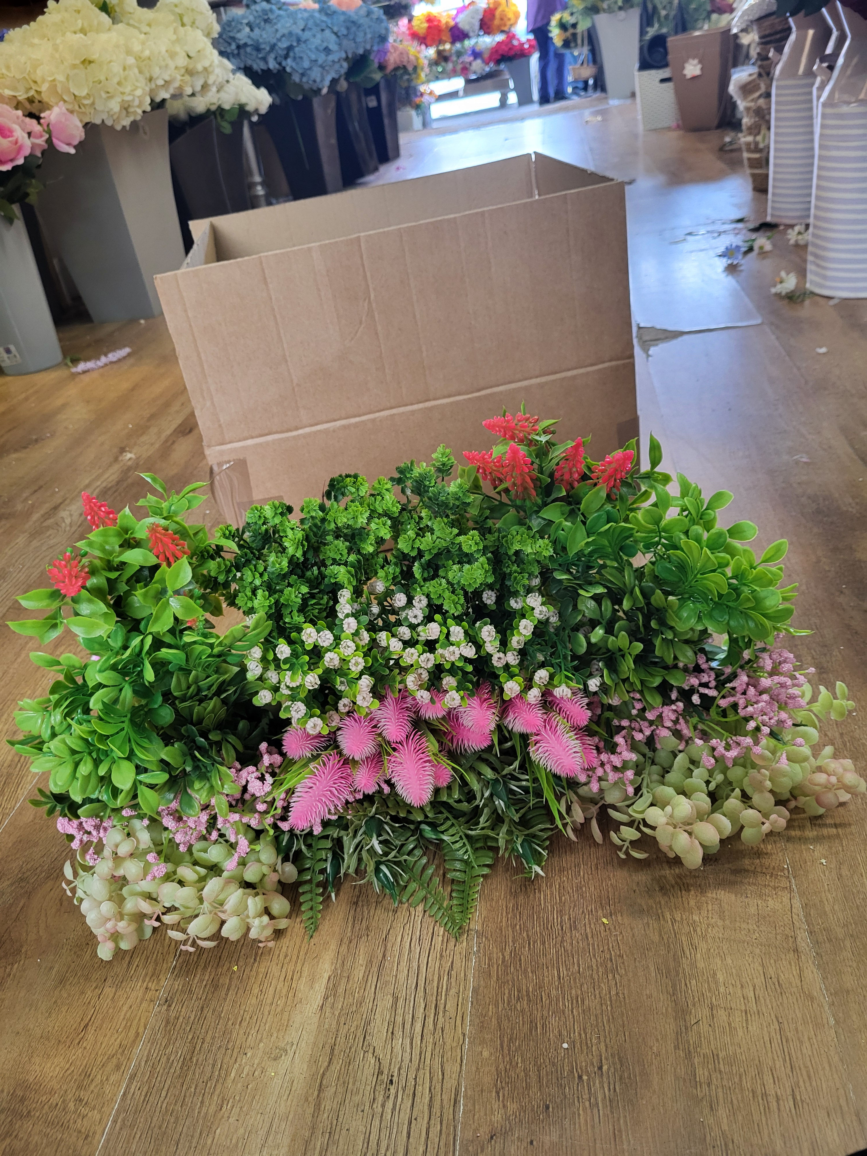 Greenery 6 - 20 mixed bunches 