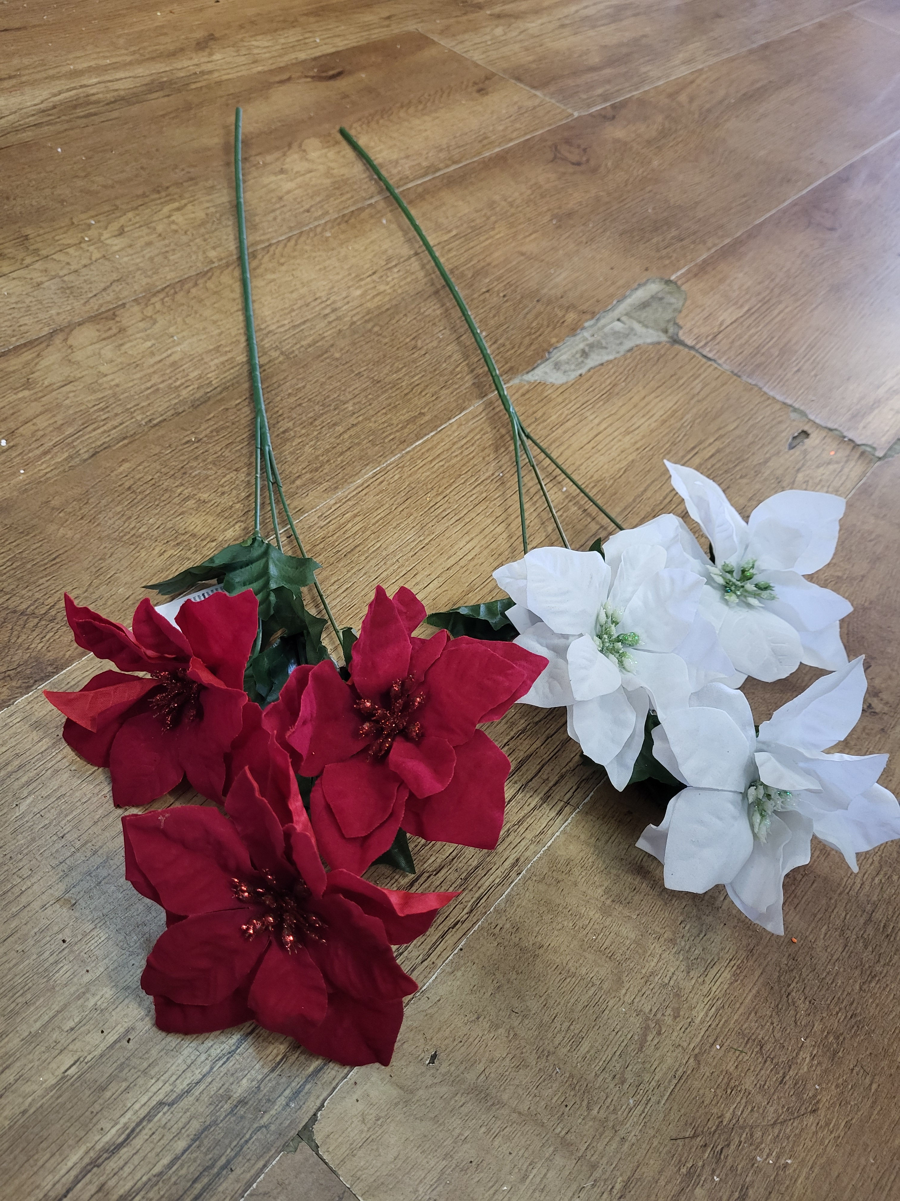 Long stem 3 headed poinsettia with glittered centres - 2 colours available 