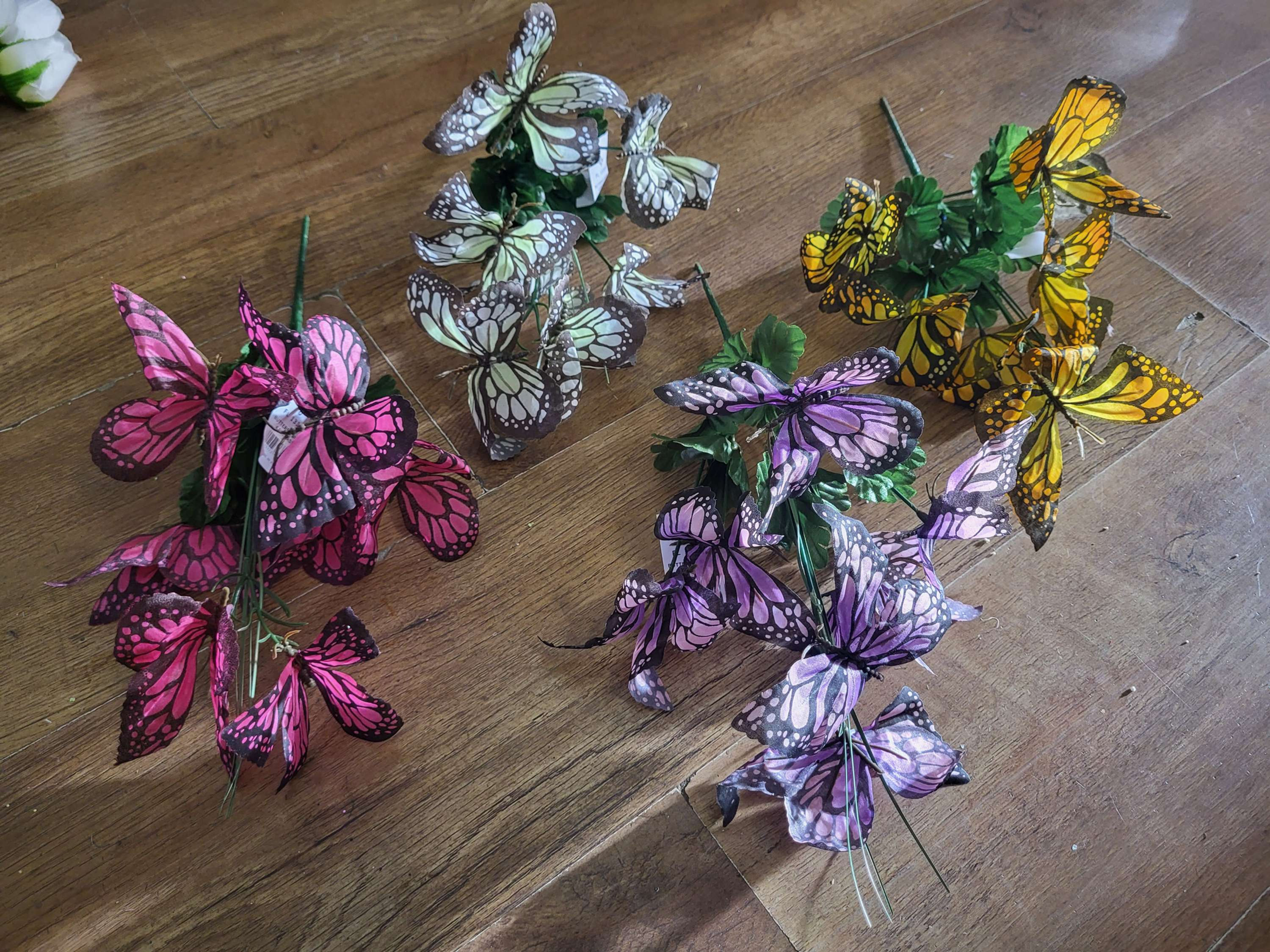 Butterfly bunch  - 4 colours available 