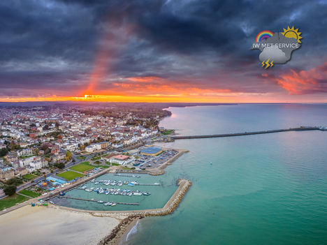 Morning update - Cloud developing today, fine and sunny tomorrow