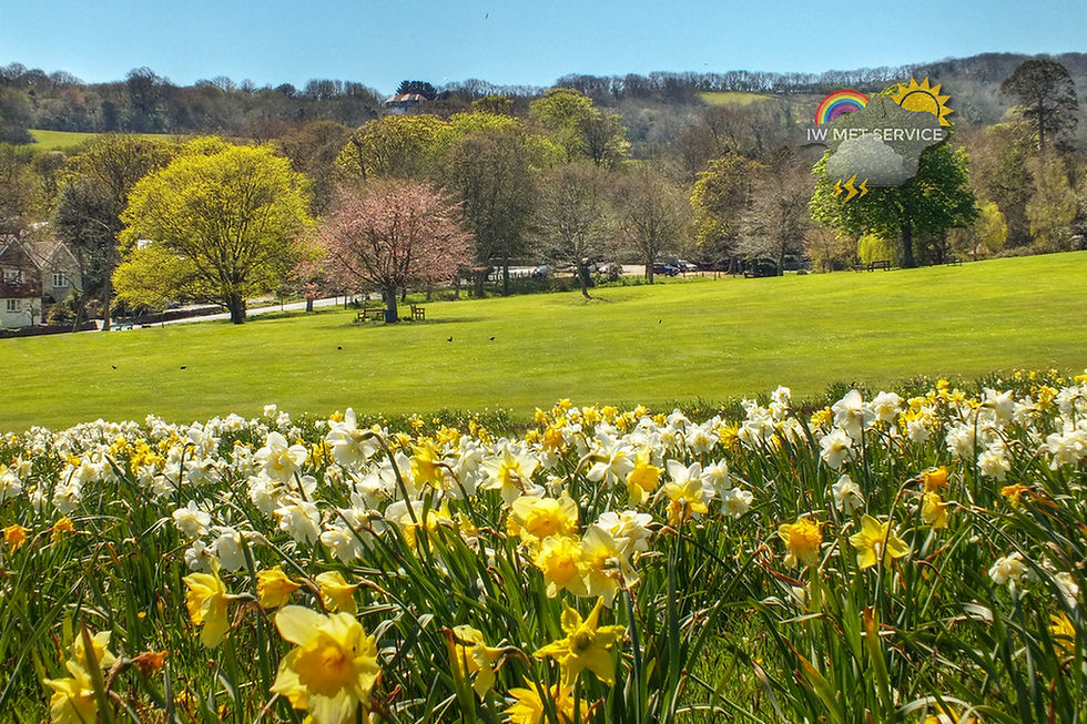 Morning update - Pleasantly sunny today, sun and broken cloud tomorrow