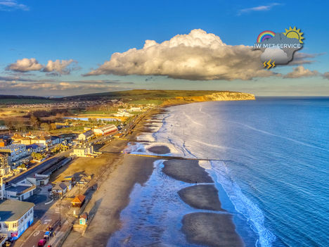 Morning update - Fine and fresh today, turning wet later tomorrow