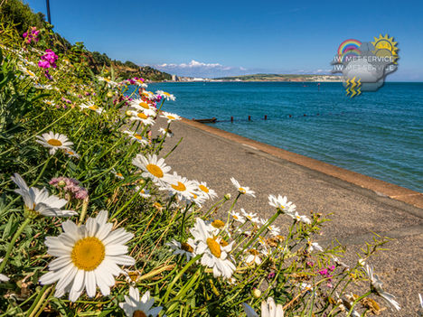 Morning update - Warm and sunny today and tomorrow