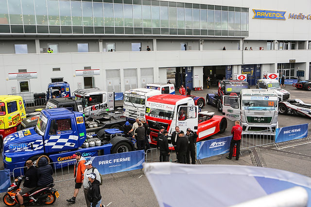 picture_T_Sport_Racing_Nürburgring_(11)