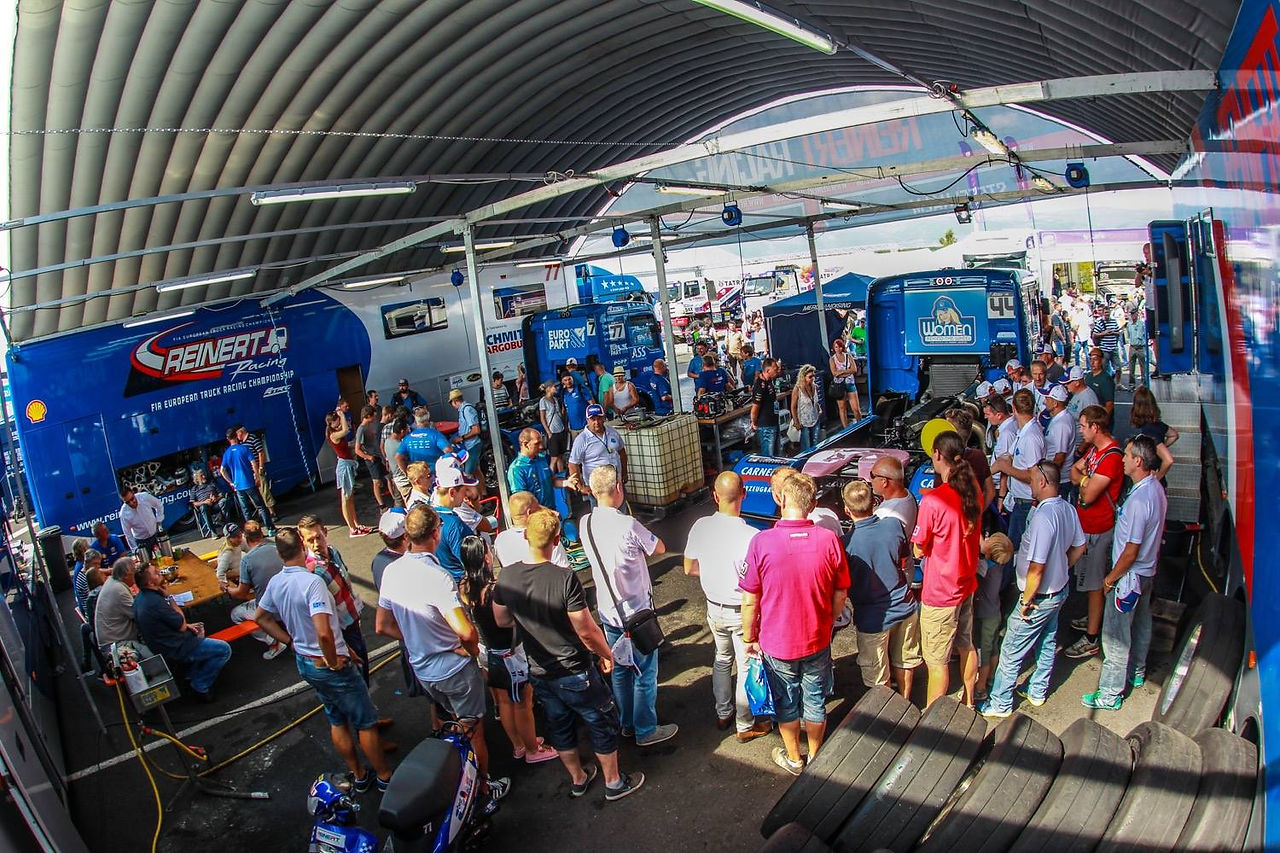 Reiner Racing_Steffi Halm_Unit 8 Motorsport Systems_Most Hungaroring (8)