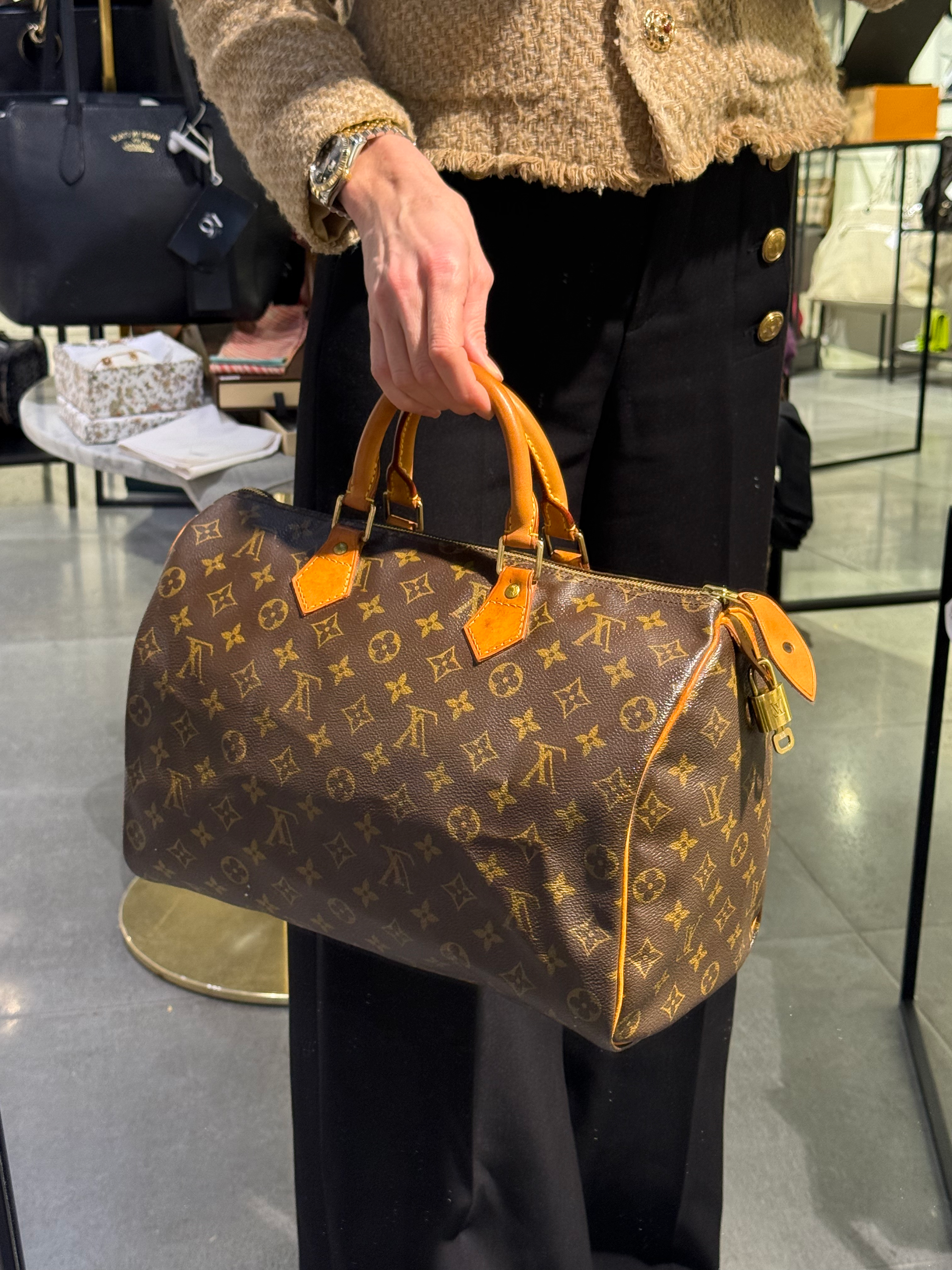 Louis Vuitton Speedy 35