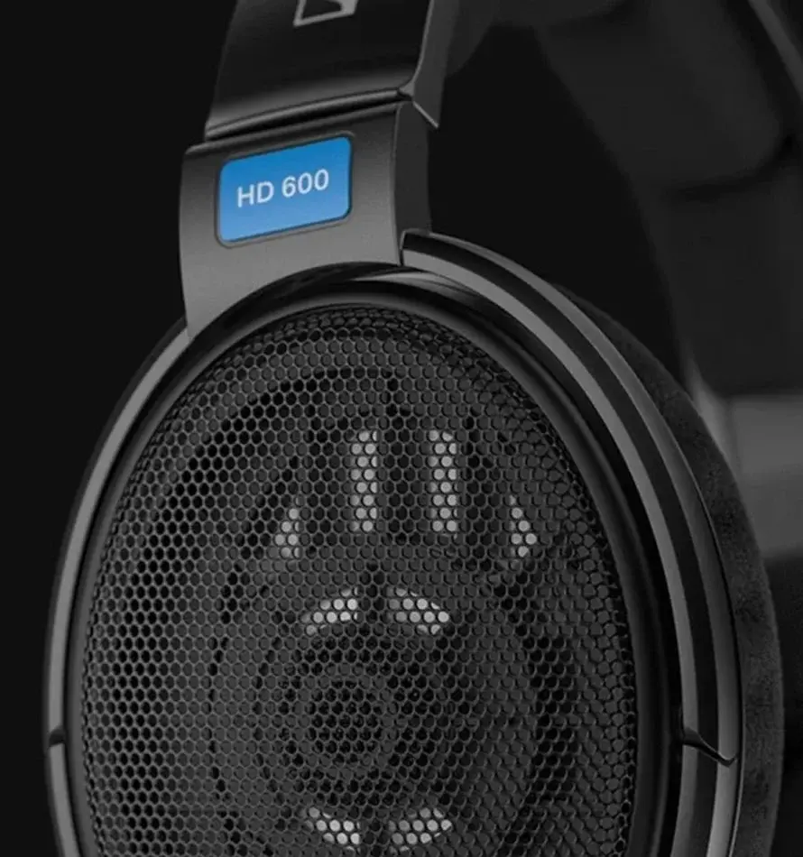 其聲音靈感雖源自經典傳奇的 HD 600 系列