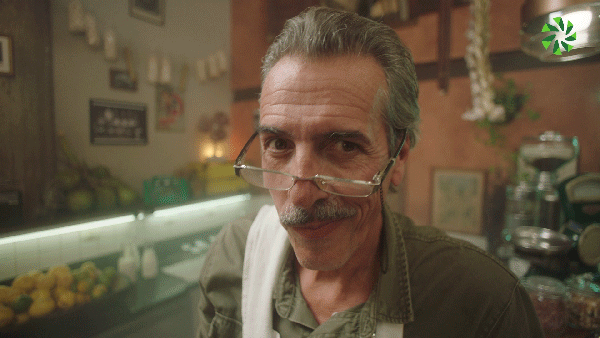 28230d4f-5ae0-4a9e-a1a9-3379272c724d_rw_600 (1).gif