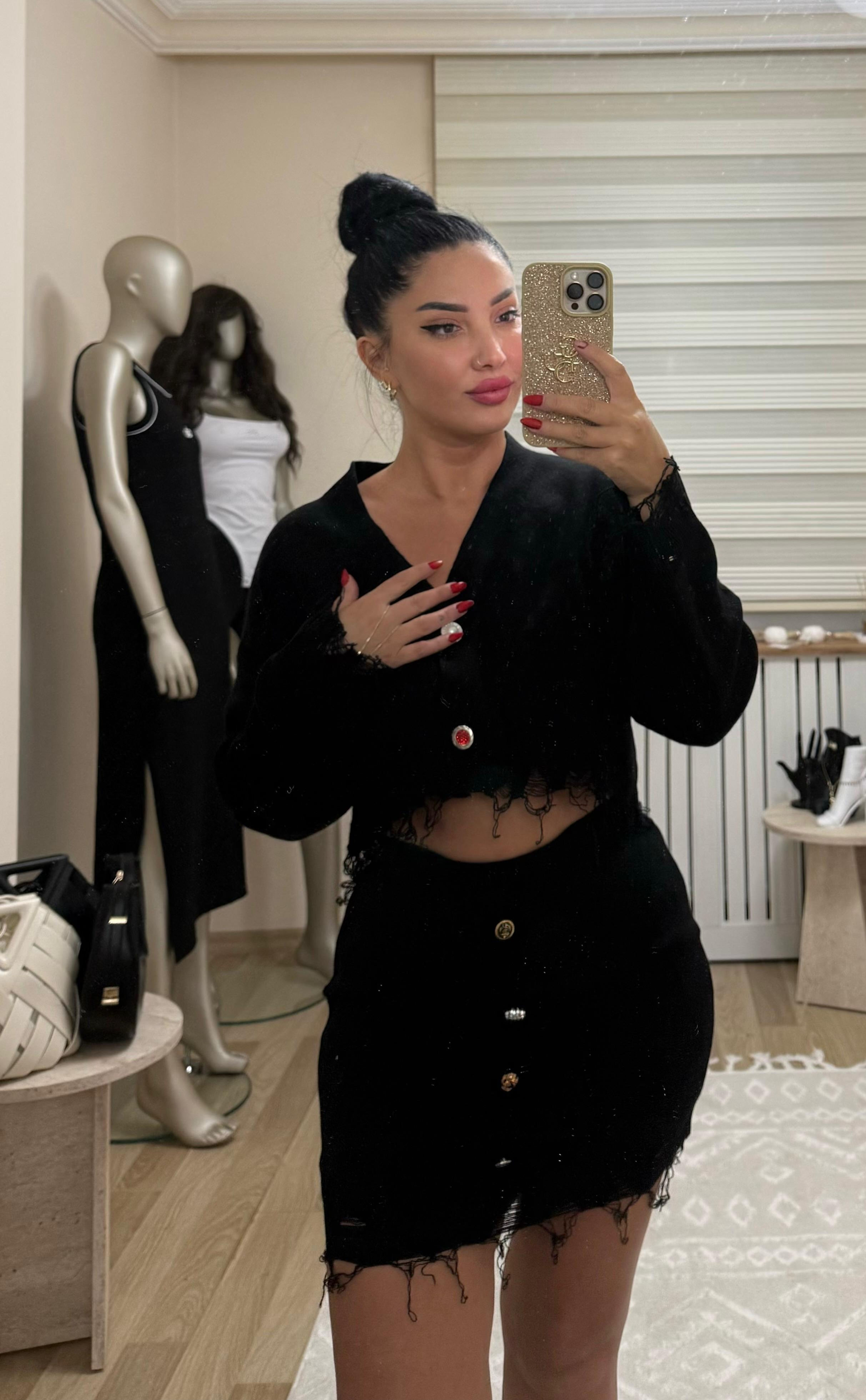 Düğme detaylı triko takım