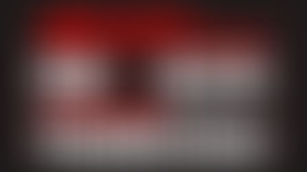 4 mulheres mortas por dia em 2025 - vítimas de feminicídio no Brasil - fundo vermelho com silhuetas de mulheres