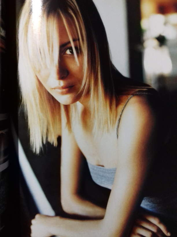 Thumbnail: FHM May 1999 #112 - Katie Holmes, Cerys Matthews, Nell McAndrew