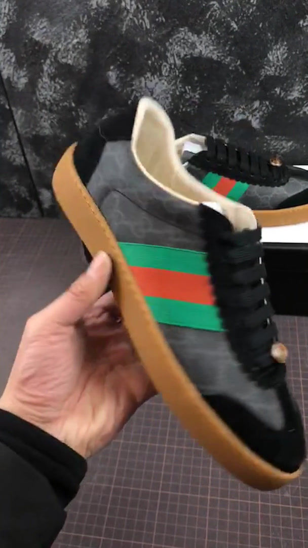 Miniatura: Gucci