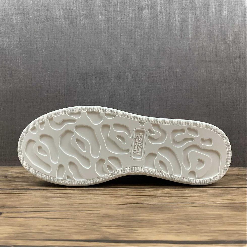 Miniatura: Alexander McQueen