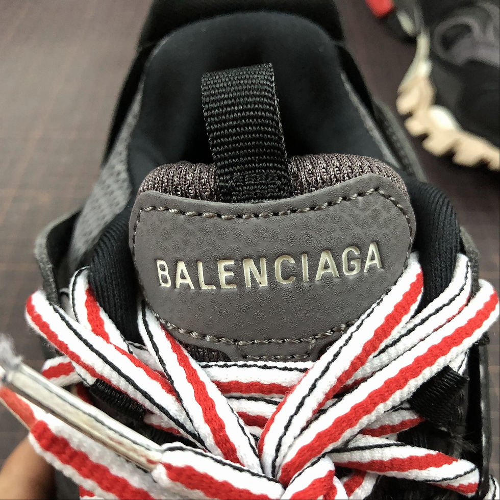 Miniatura: Balenciaga