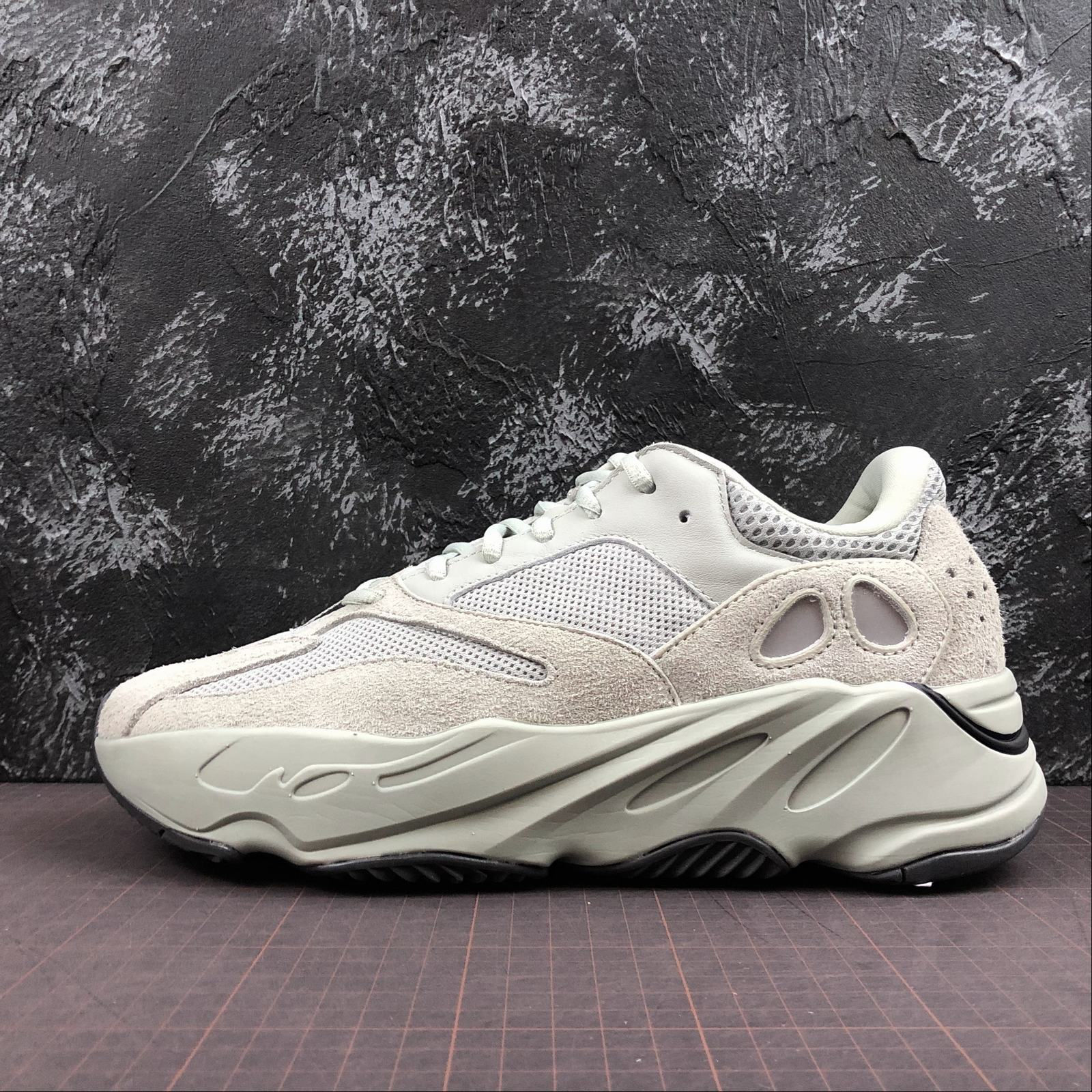 Yeezy 700