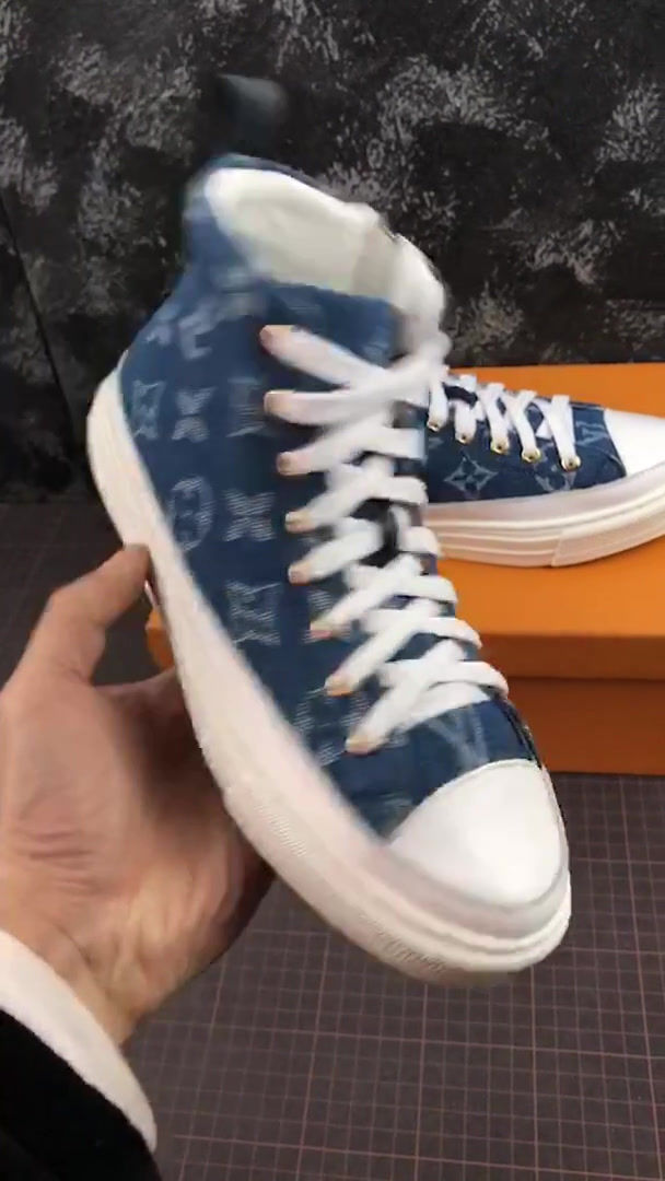 Miniatura: Louis Vuitton