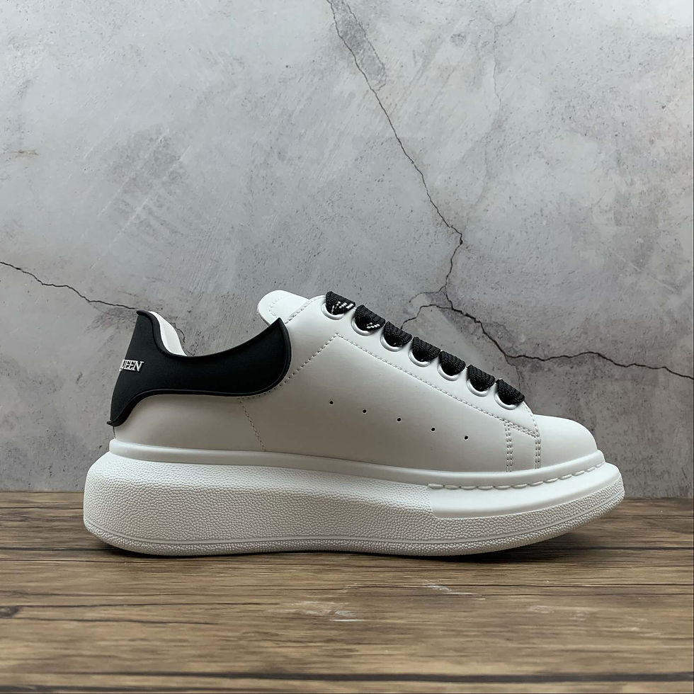 Miniatura: Alexander McQueen