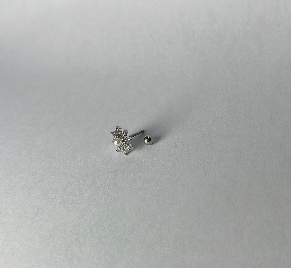 الصورة المصغرة: 1pc 18G surgical steel stud cartilage piercing stud 