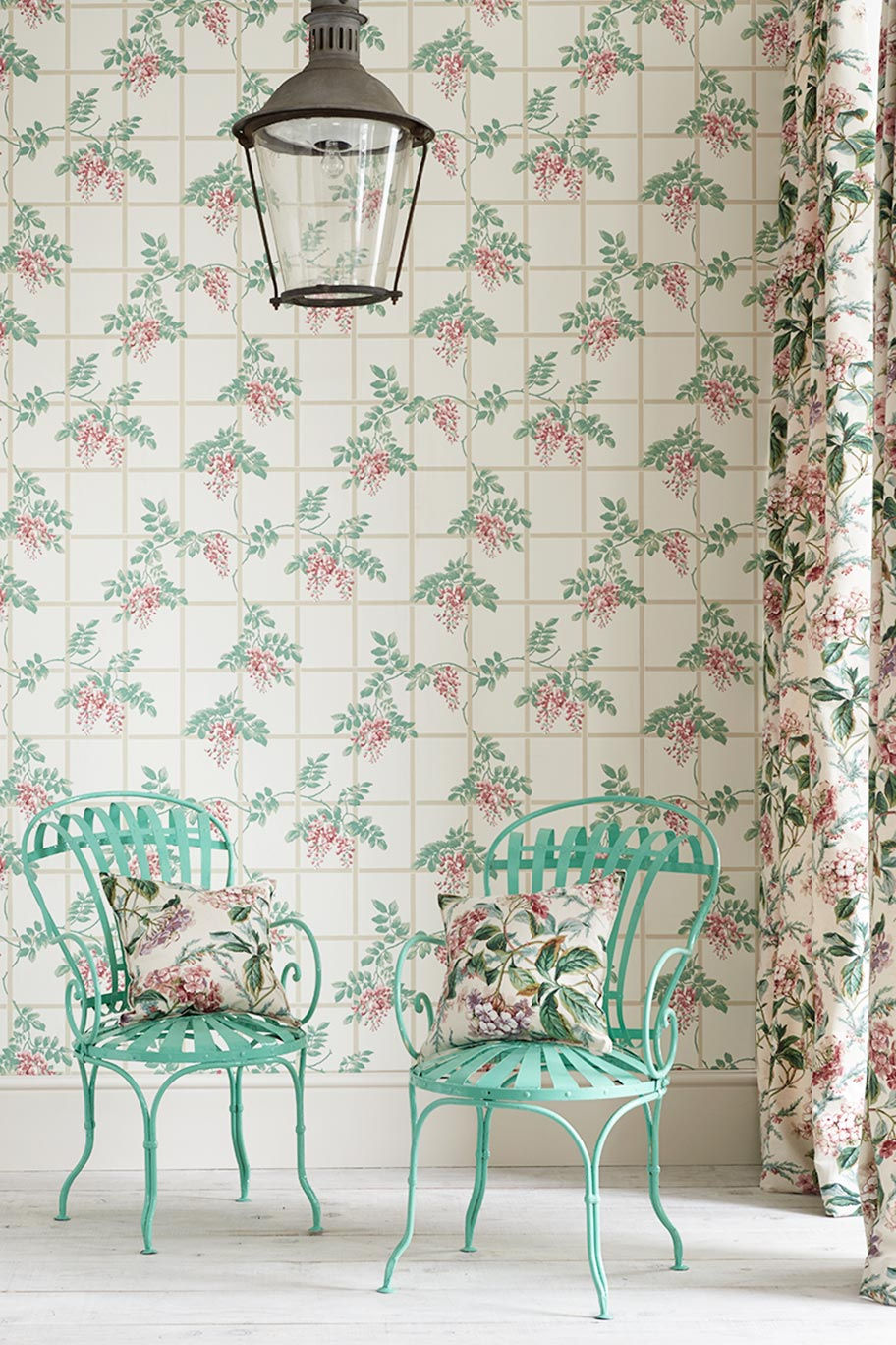 Thumbnail: TEMPLETON TRELLIS wallpaper