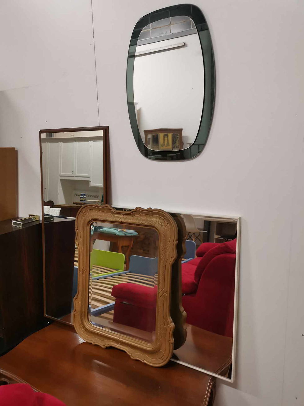 Miniatura: Specchi classici e specchi moderni (NUVO e USATO)