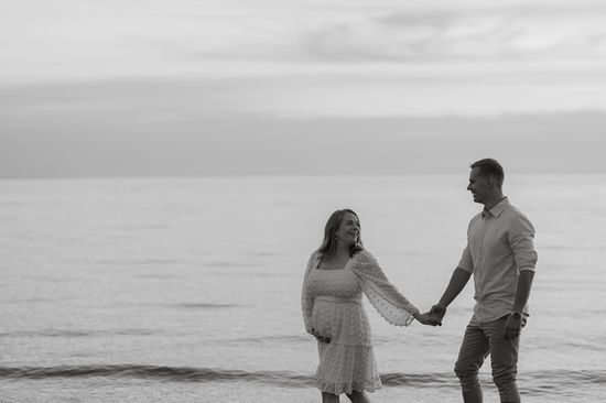 odotuskuvaus meren rannalla Oulu valokuvaaja Tiia Juutinen