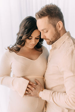 odotuskuvaus raskauskuvaus studio Oulu Valokuvaaja Tiia Juutinen