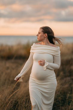 odotuskuvaus raskauskuvaus studio Oulu Valokuvaaja Tiia Juutinen